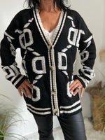 Lade das Bild in den Galerie-Viewer, Strickjacke &quot;Badu&quot;
