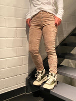 Lade das Bild in den Galerie-Viewer, Jeans &quot;Cord&quot; Beige reduziert jetzt 19,-€
