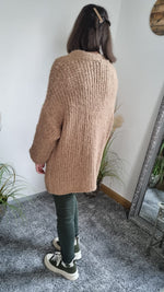 Lade das Bild in den Galerie-Viewer, Strickjacke Bille&quot;
