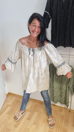 Lade das Bild in den Galerie-Viewer, Bluse &quot;Su&quot; Happy Size 30% reduziert!!
