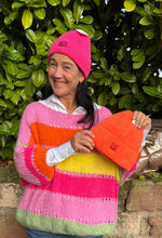 Lade das Bild in den Galerie-Viewer, Mütze mit Fleece Smile
