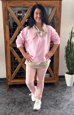 Lade das Bild in den Galerie-Viewer, Sweatshirt mit Schal Details
