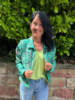 Lade das Bild in den Galerie-Viewer, Jeansjacke " Wendy" grün
