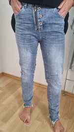 Lade das Bild in den Galerie-Viewer, Jeans &quot;Tammy&quot;
