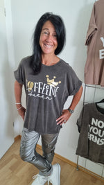 Lade das Bild in den Galerie-Viewer, T-Shirt &quot;Coffeeine Queen&quot;
