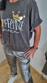 Lade das Bild in den Galerie-Viewer, T-Shirt &quot;Coffeeine Queen&quot;
