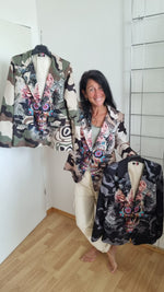 Lade das Bild in den Galerie-Viewer, Blazer &quot;Camou Skull&quot;
