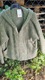 Lade das Bild in den Galerie-Viewer, Strickjacke &quot;Flo&quot;
