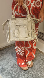 Lade das Bild in den Galerie-Viewer, Tasche Beige
