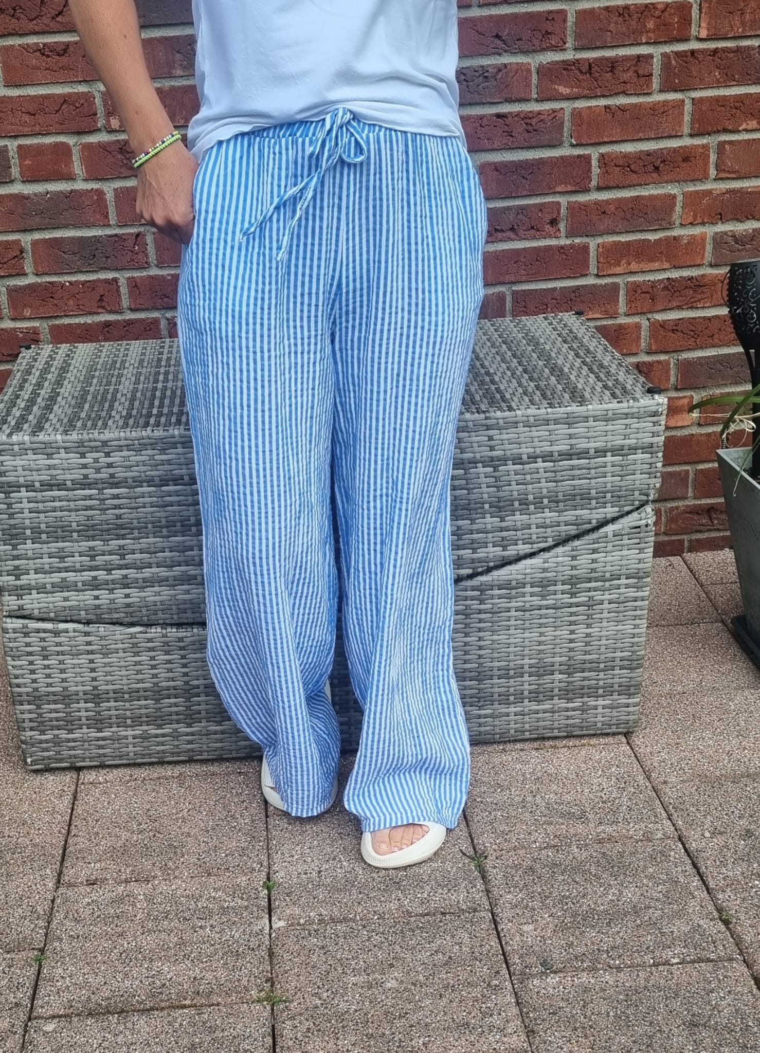 Marlene Hose im Streifenlook