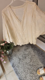 Lade das Bild in den Galerie-Viewer, Bluse Chica
