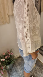 Lade das Bild in den Galerie-Viewer, Bluse Chica

