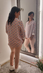 Lade das Bild in den Galerie-Viewer, Bluse &quot;Raute&quot;
