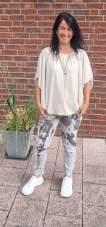 Lade das Bild in den Galerie-Viewer, Jeans Batik S-XL
