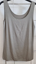 Lade das Bild in den Galerie-Viewer, Basic Top Pia
