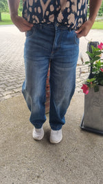 Lade das Bild in den Galerie-Viewer, Balloon-Jeans Blue Denim
