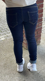 Lade das Bild in den Galerie-Viewer, Jeans Dark Denim XS-XL
