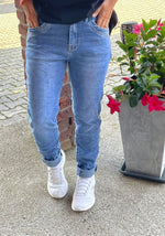 Lade das Bild in den Galerie-Viewer, Jeans Karoline Blau Gr. 38-48
