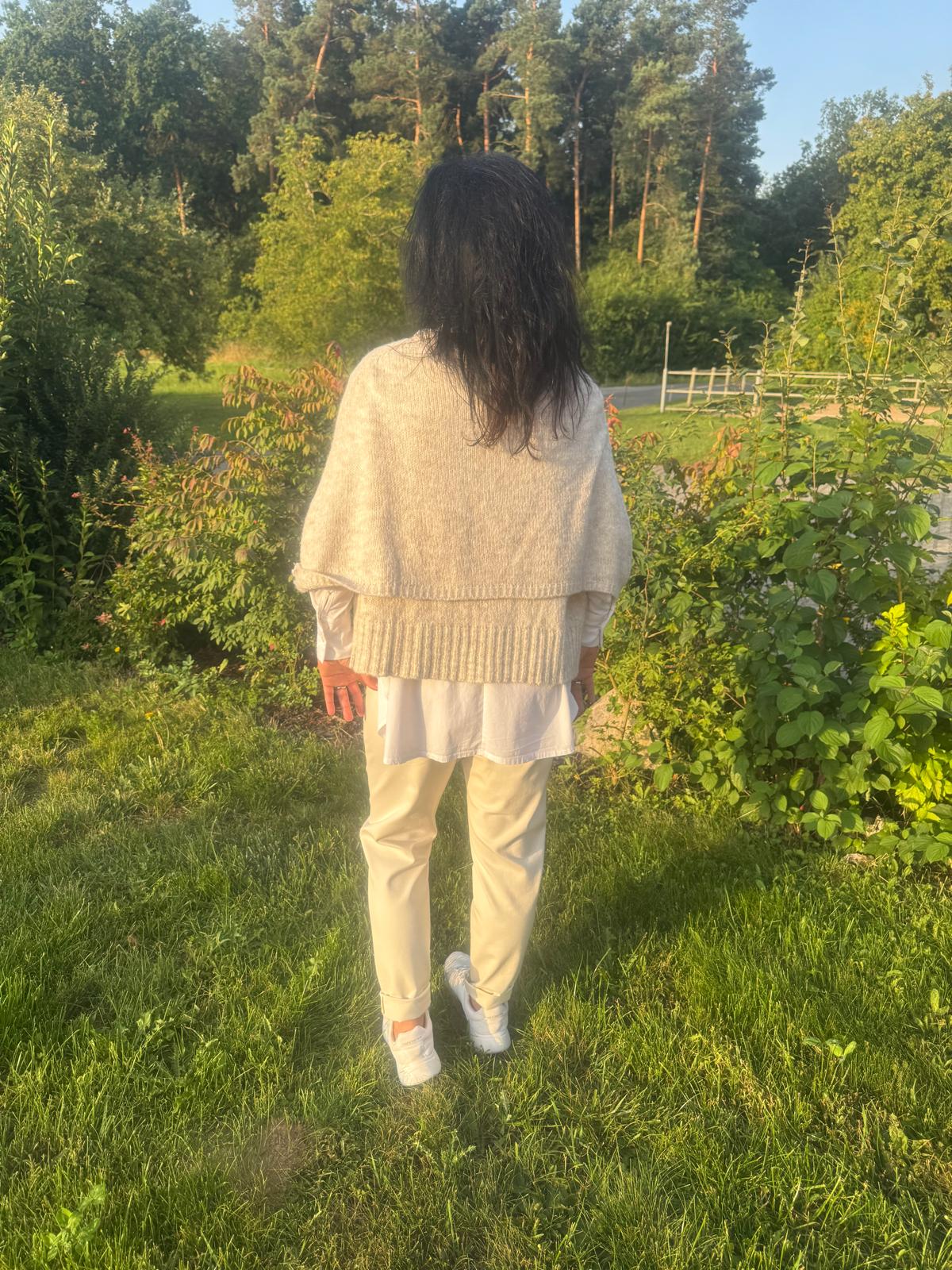 Poncho/Pullover /Jacke