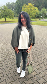Lade das Bild in den Galerie-Viewer, Poncho/Pullover /Jacke
