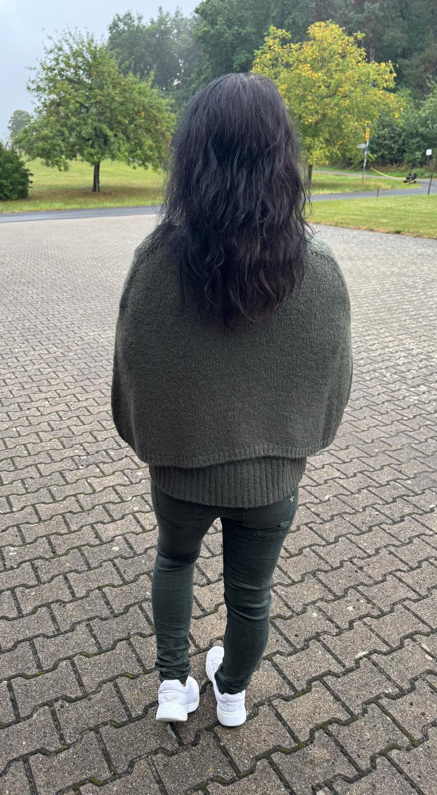 Poncho/Pullover /Jacke