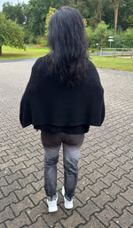 Lade das Bild in den Galerie-Viewer, Poncho/Pullover /Jacke
