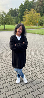 Lade das Bild in den Galerie-Viewer, Strickjacke &quot;Smile&quot;
