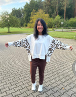 Lade das Bild in den Galerie-Viewer, Sweatshirt Leo/White

