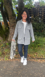 Lade das Bild in den Galerie-Viewer, Sweatshirt Jacke &quot;Emily&quot; grau
