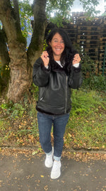 Lade das Bild in den Galerie-Viewer, Jeans &quot;Malu&quot; Dark Blue
