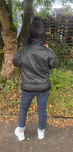 Lade das Bild in den Galerie-Viewer, Jacke Teddy Gr. M/L
