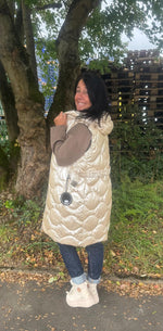 Lade das Bild in den Galerie-Viewer, Weste Beige Glanz Gr. S
