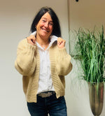 Lade das Bild in den Galerie-Viewer, Strickcardigan uni
