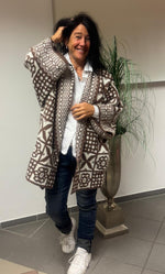 Lade das Bild in den Galerie-Viewer, Strickcardigan Braun-ecru
