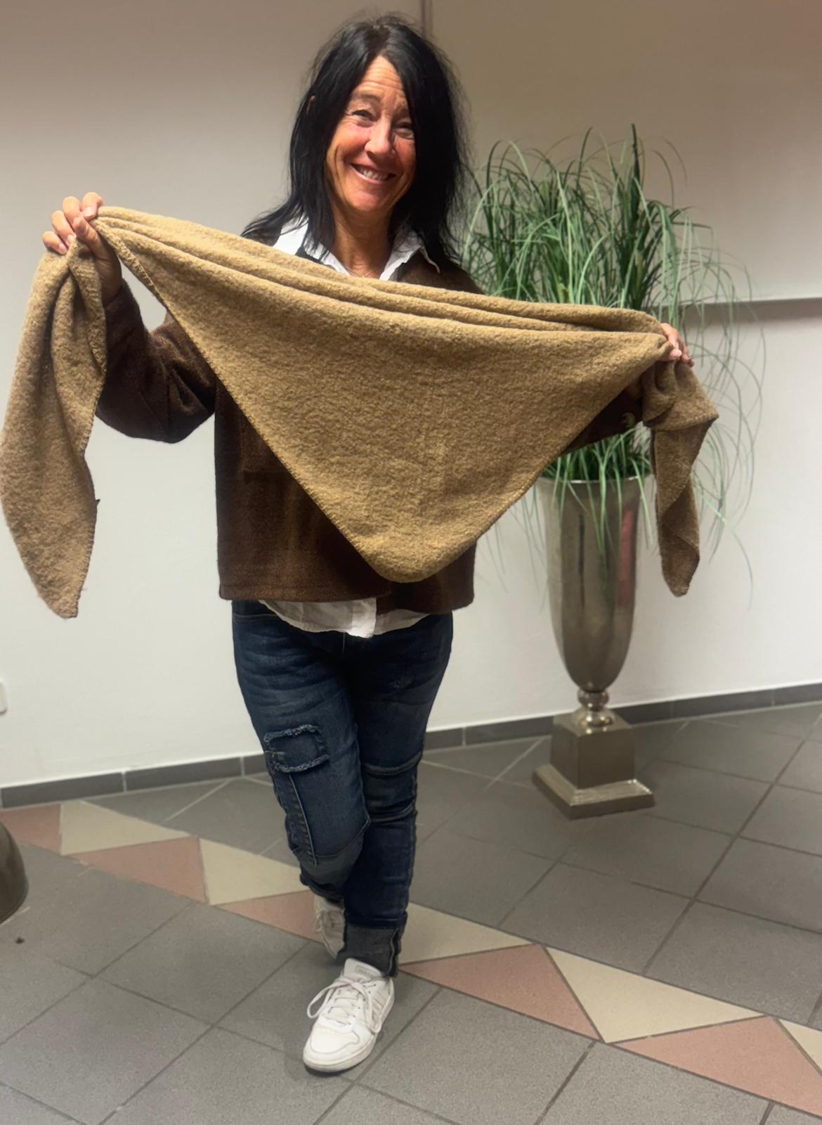 Dreiecksschal "Diana" verschiedene Farben