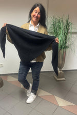 Lade das Bild in den Galerie-Viewer, Dreiecksschal &quot;Diana&quot; verschiedene Farben
