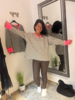 Lade das Bild in den Galerie-Viewer, Pullover V Pink
