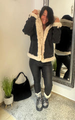 Lade das Bild in den Galerie-Viewer, Jeansjacke mit Fellbesatz
