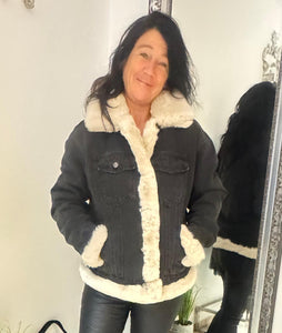 Jeansjacke mit Fellbesatz