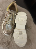 Lade das Bild in den Galerie-Viewer, Sneaker Leo-Gold Gr. 36
