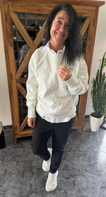 Lade das Bild in den Galerie-Viewer, Sweatshirt mit Herz
