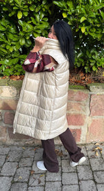 Lade das Bild in den Galerie-Viewer, Steppweste Beige S-XXL
