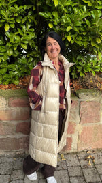 Lade das Bild in den Galerie-Viewer, Steppweste Beige S-XXL
