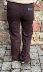 Lade das Bild in den Galerie-Viewer, Jeans Schoko WL Gr. 34-42
