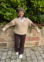 Lade das Bild in den Galerie-Viewer, Strickpullover V Leo Herz
