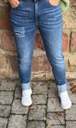 Lade das Bild in den Galerie-Viewer, Jeans Sille
