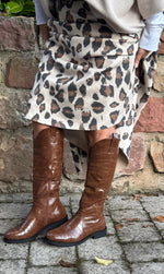 Lade das Bild in den Galerie-Viewer, Stiefel Kroko Braun
