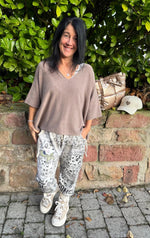 Lade das Bild in den Galerie-Viewer, Pullover V- Halbarm
