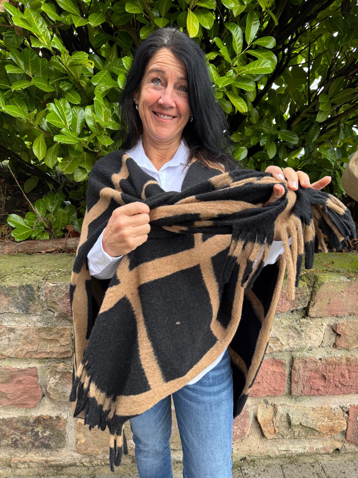 Poncho Überwurf Karo