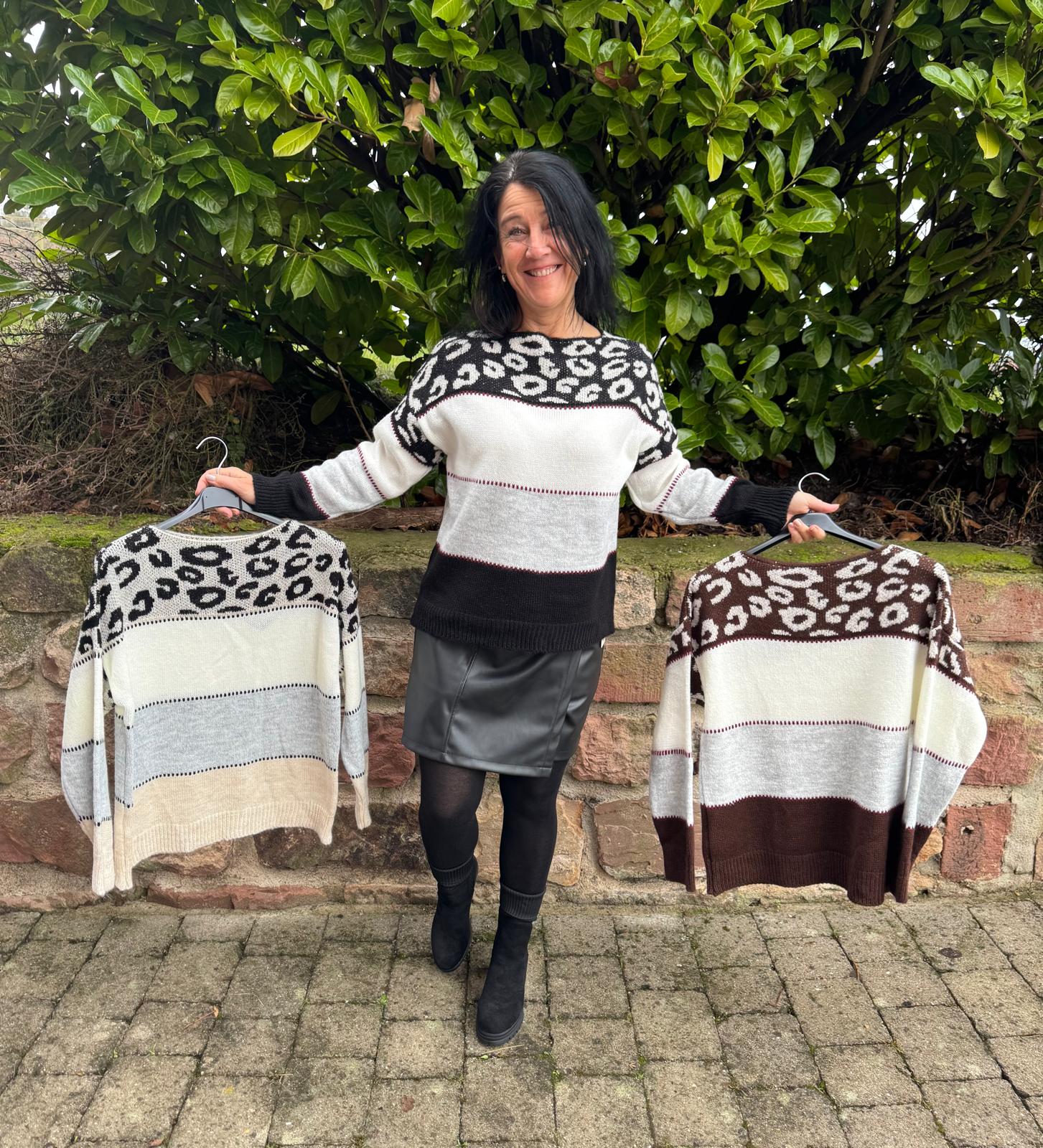 Strickpullover mit Mustermix & Farbbordüren